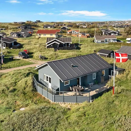 Charming Retreat - By Traum Holiday home